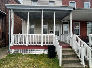 852 Upland Ave, Chester, PA 19013