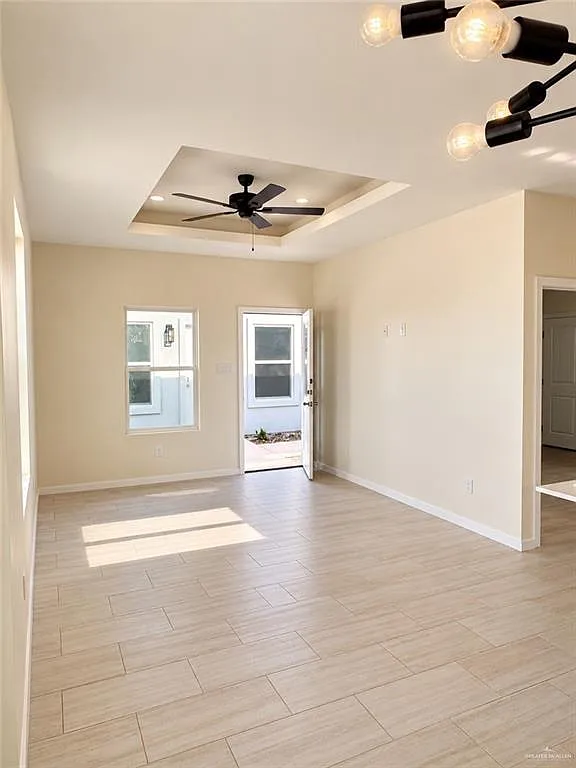 3710 E Hillview Ave — Photo 4