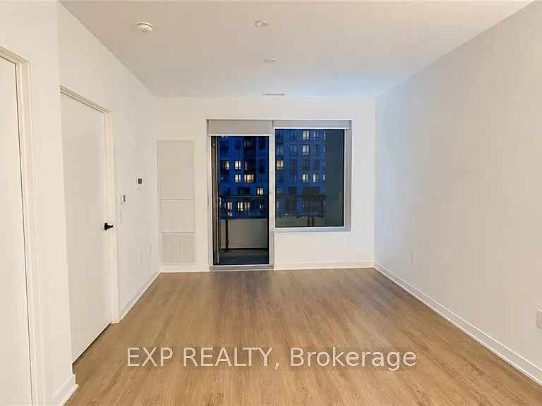 2495 Eglinton Ave W #716 — Photo 11