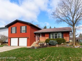 1430 Nottingham Ln, Hoffman Estates, IL 60169