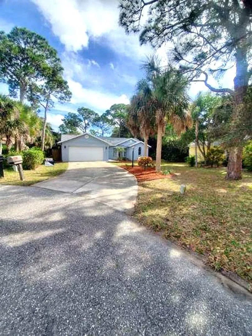 Nokomis, Fl 3br/2ba/2cg Sfh In Laurel Pines — Photo 1