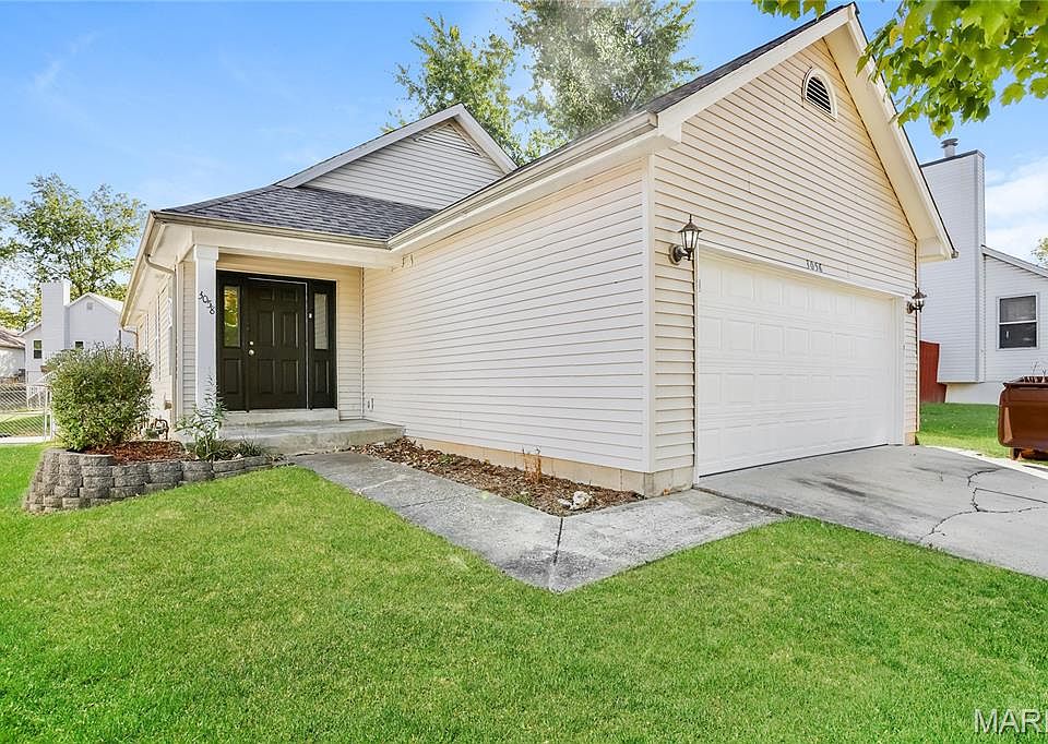 1st image of 3058 Plum Creek Dr