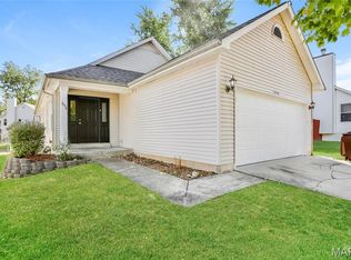 3058 Plum Creek Dr, Saint Charles, MO 63303