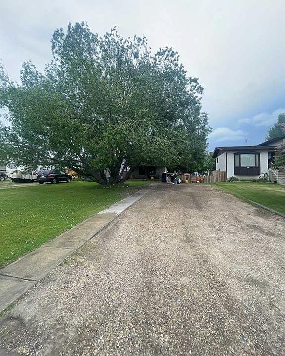 57 W Newton Dr, Penhold, AB T0M 1R0 MLS A2140885 Zillow
