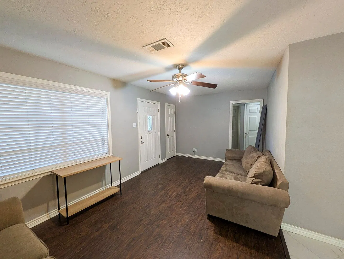 720 S. 6th St, Nederland TX 77627 — Photo 4
