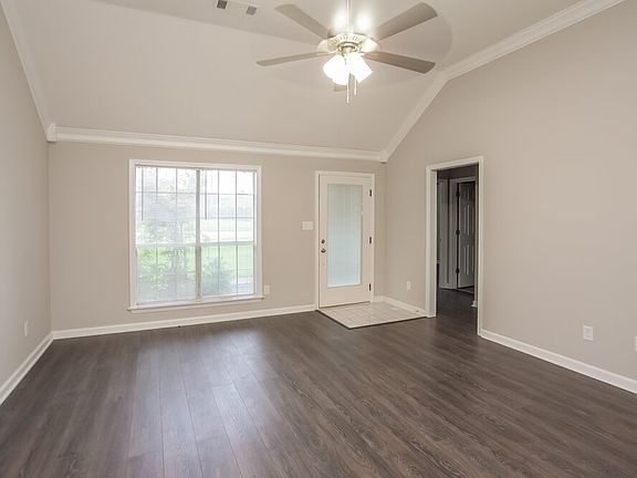 3rd image of 4765 Callaway Hills Dr