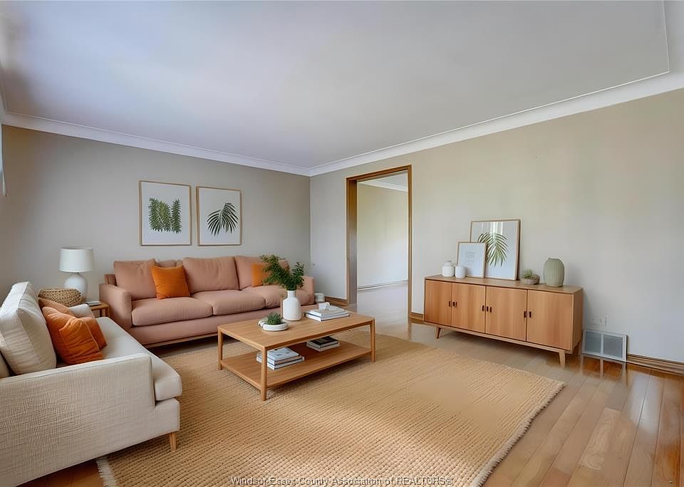 1st image of 2036 Lesperance Rd