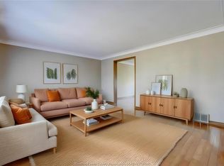 2036 Lesperance Rd, Tecumseh, ON N8N2N4