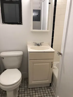 Rented by Urban Real Estate Property Group Inc | media 8