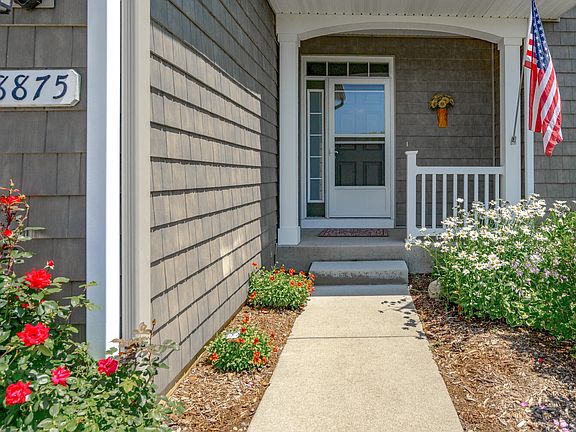 2nd image of 8875 Oak Meadow Cv