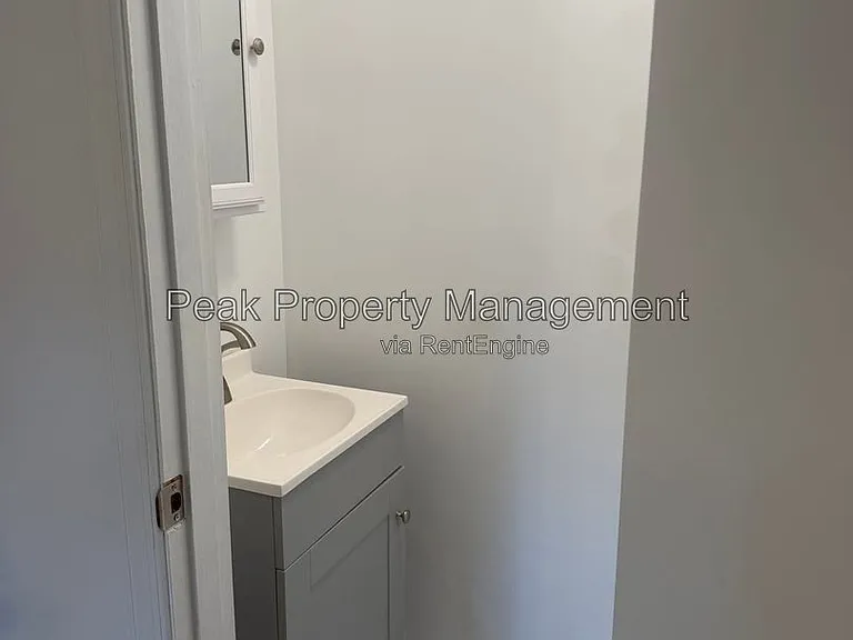 2119 Woodmont Dr — Photo 13