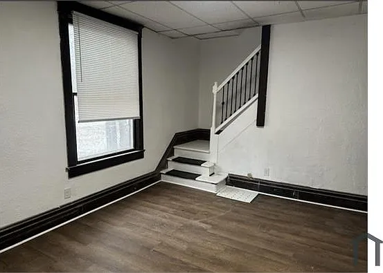 1103 N Frink St — Photo 1