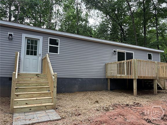 3rd image of 1018 Neal Road