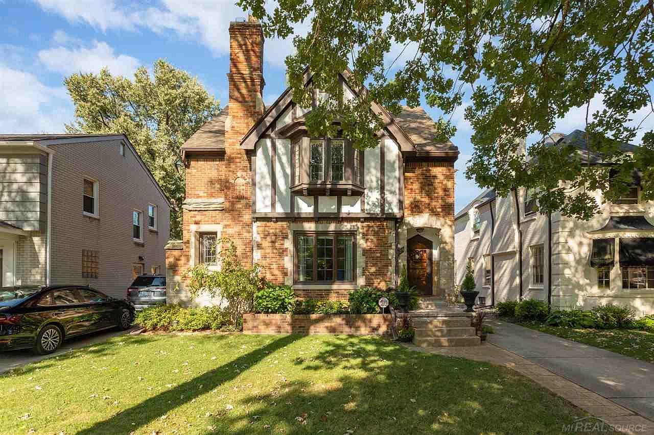 274 Moran Rd, Grosse Pointe Farms, MI 48236 Zillow