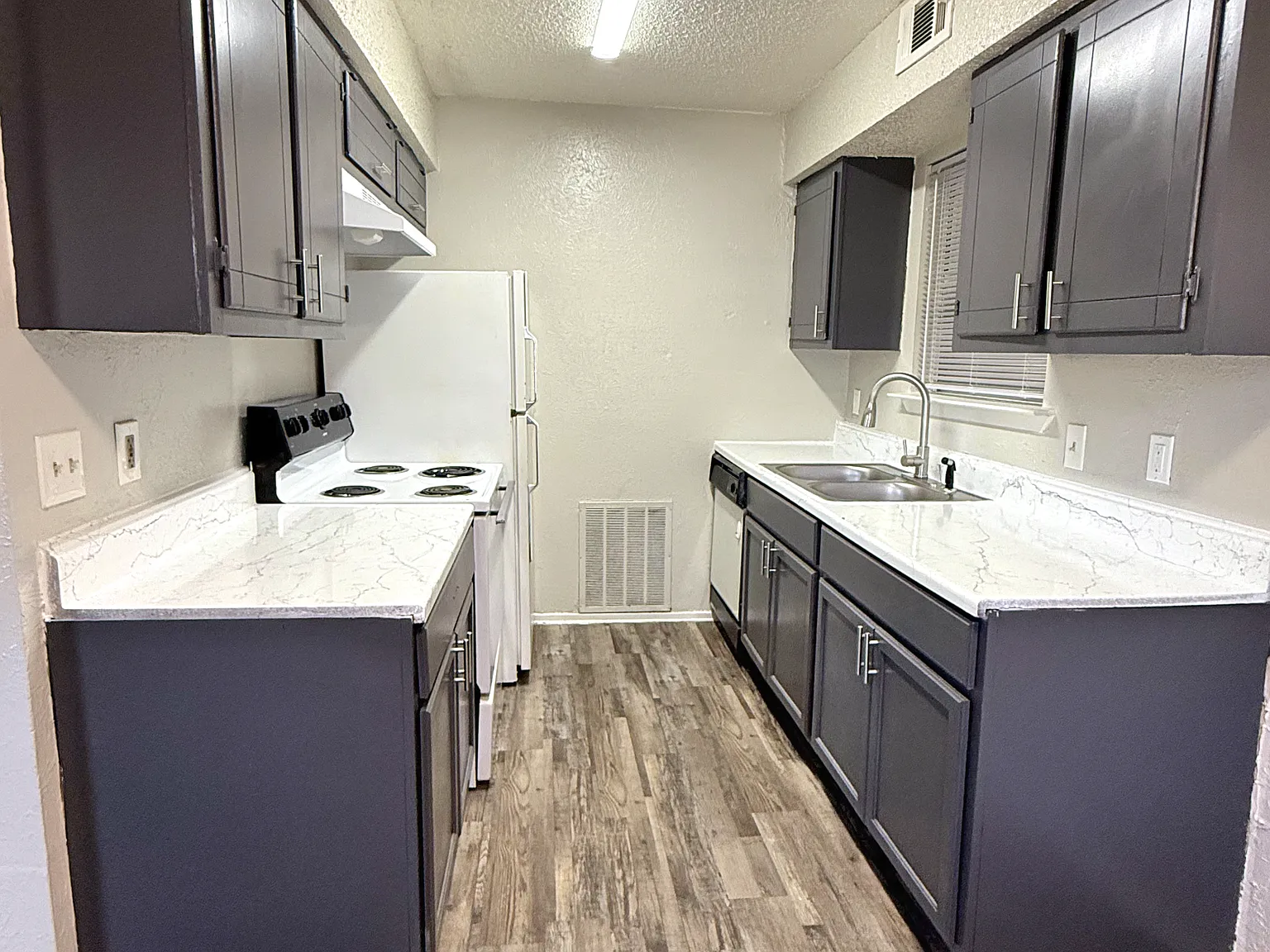 Autumn Run Apartments — Photo 2