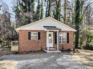 825 Dogwood Cir, High Point, NC 27260