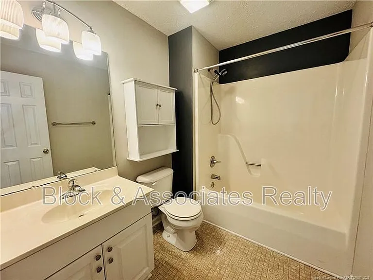 109 Vail Ct — Photo 11