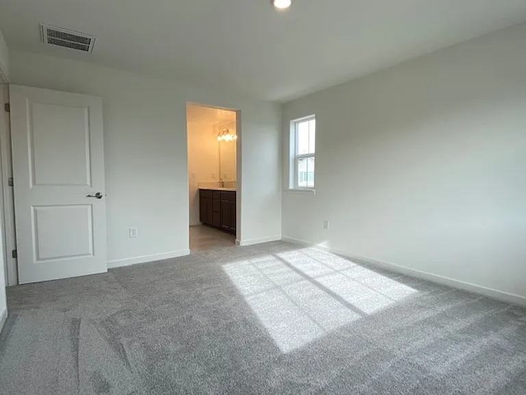 2241 Milky Way Cir — Photo 7