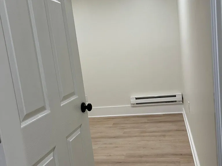 110 Railroad Ave #4 — Photo 5
