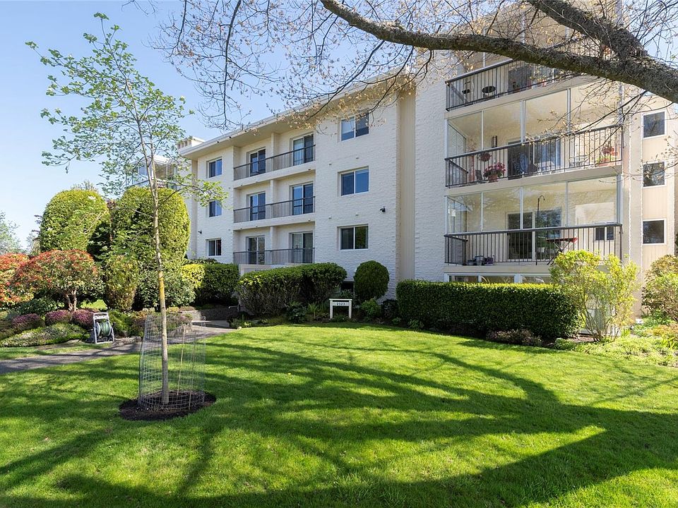 1st image of 2323 Hamiota St #402-OAK