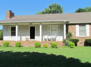 4001 Whitney Ln, Lawrenceburg, TN 38464