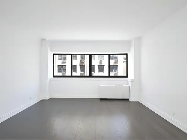 32 East 76th Street image 5 of 10