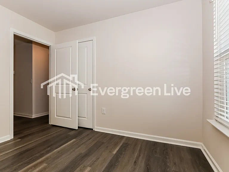 2296 Courtina Way — Photo 12