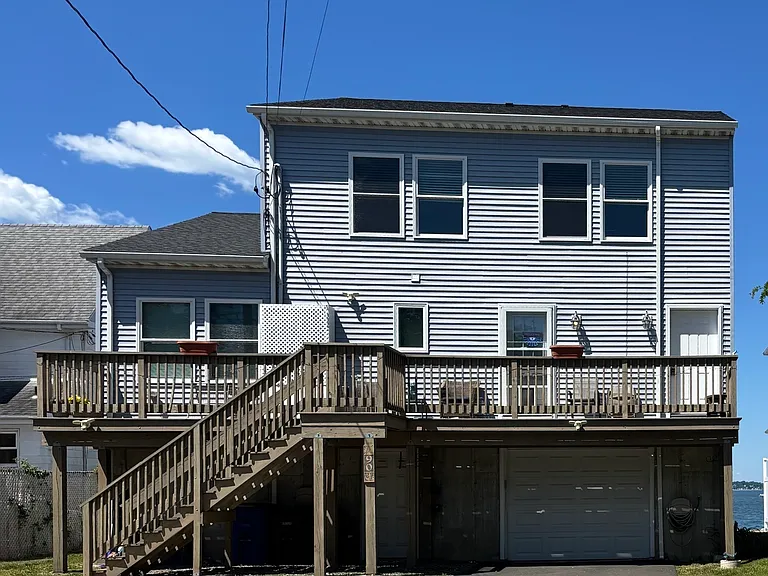 90 Townsend Ave — Photo 9