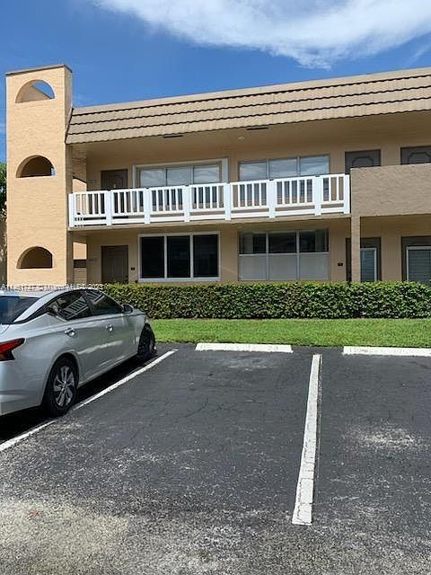 1st image of 9101 Sunrise Lakes Blvd APT 111