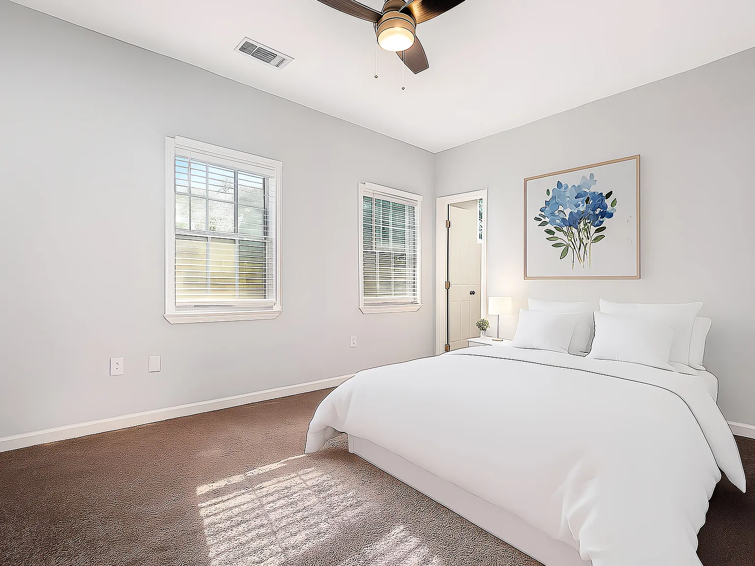 4 bed, 4.5 bath, 2000 sqft, $1,070 — Photo 1