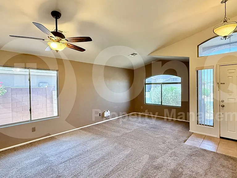 42259 W Chisholm Dr — Photo 10