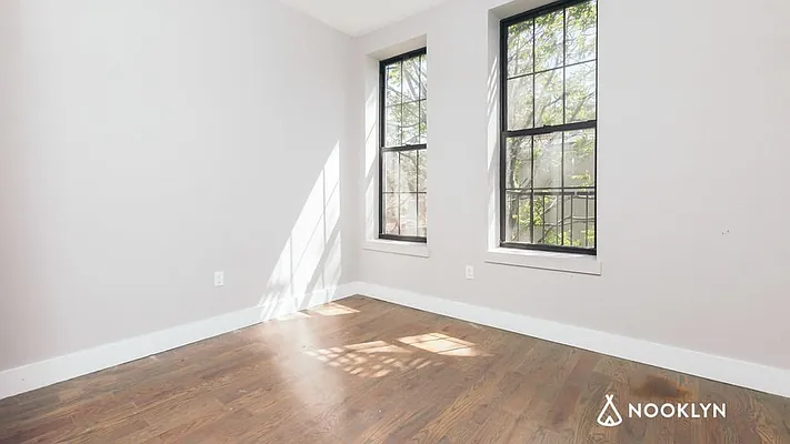 Rented by Nooklyn NYC LLC | media 18