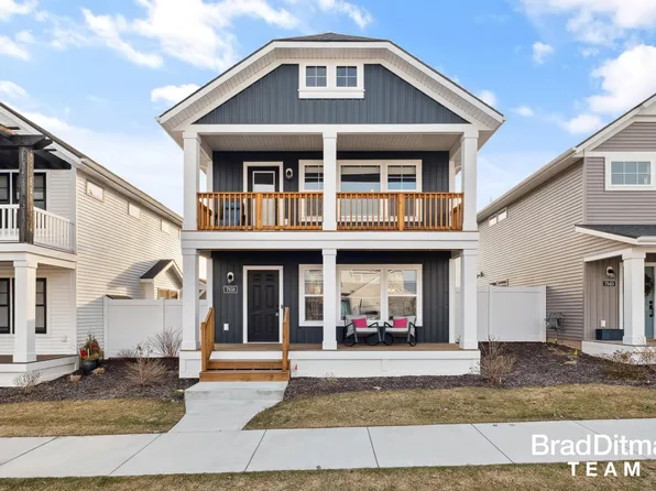 7938 Greendale Dr SE, Byron Center, MI 49315