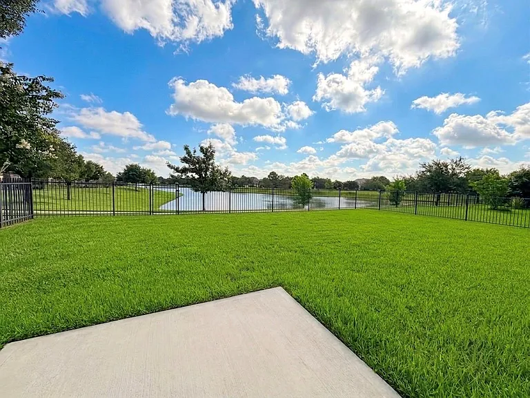 24626 Blane Dr — Photo 34