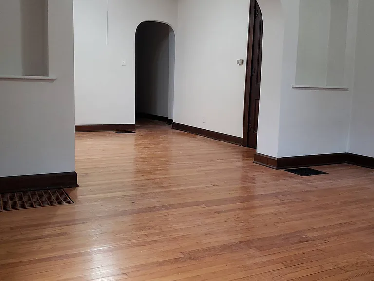 5326 N College Ave — Photo 9