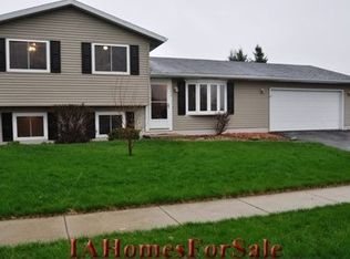 3490 27th Ave, Marion, IA 52302