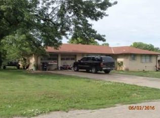 3900 Wayside Dr, Bartlesville, OK 74006