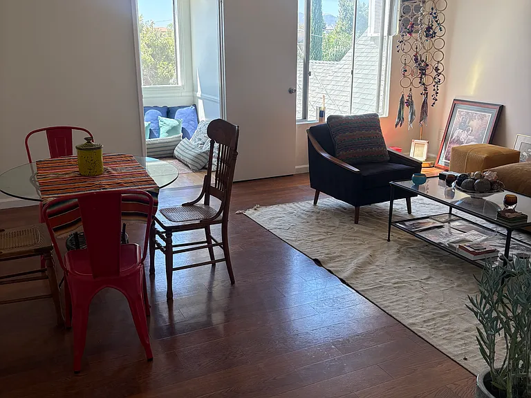 434 N Lake St #4 — Photo 6