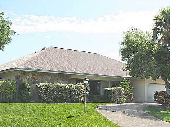 3rd image of 1112 Windrifter Way
