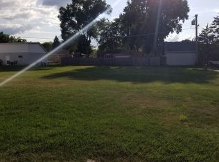 1911 Highland Ave, Crest Hill, IL 60403