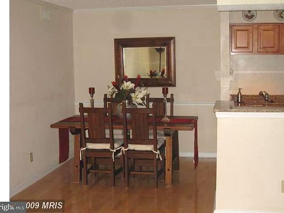 4th image of 1540 Lincoln Way APT 201B