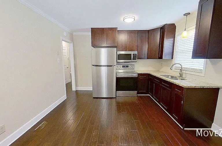 747 Hall Spencer Rd — Photo 10