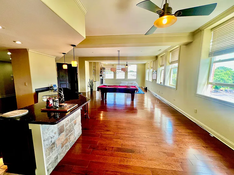2105 N Meridian St #301 — Photo 7