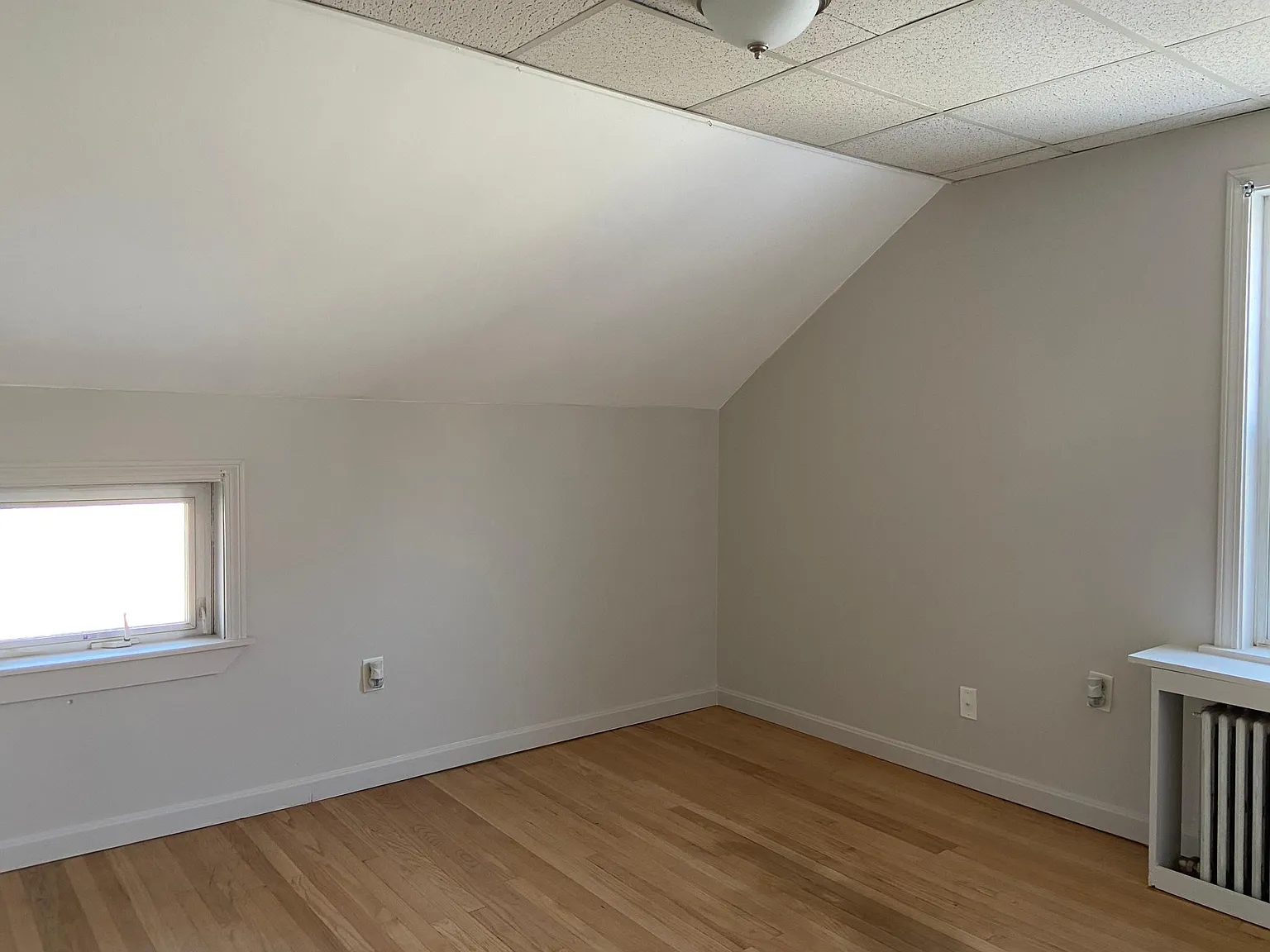 1562 Main St — Photo 3