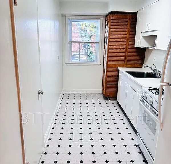 8805 Plymouth St #5 — Photo 24