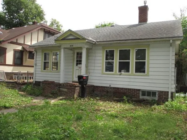 2650 James Ave N, Minneapolis, MN 55411