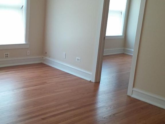4th image of 6843 S Dante Ave #3