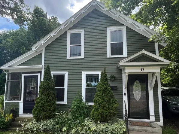 37 W Church St, West Chazy, NY 12992