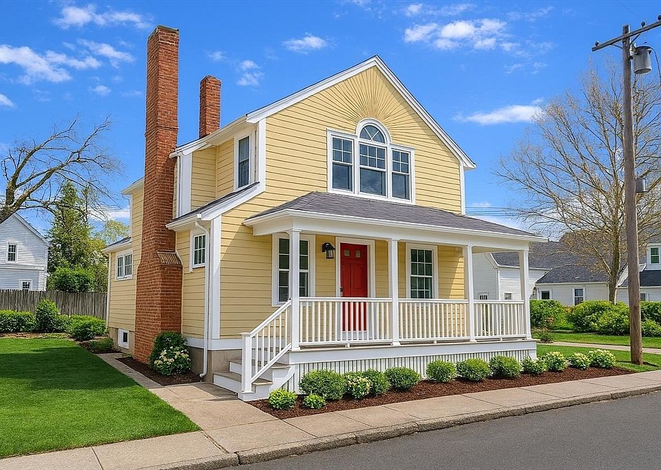 1st image of 10 Cottage Ave