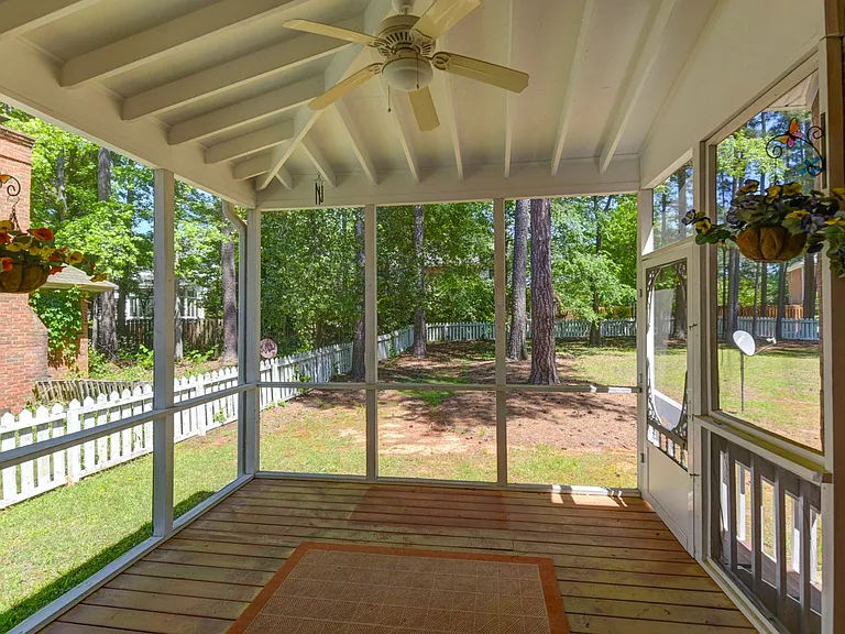 1100 Woodtree Ct — Photo 10
